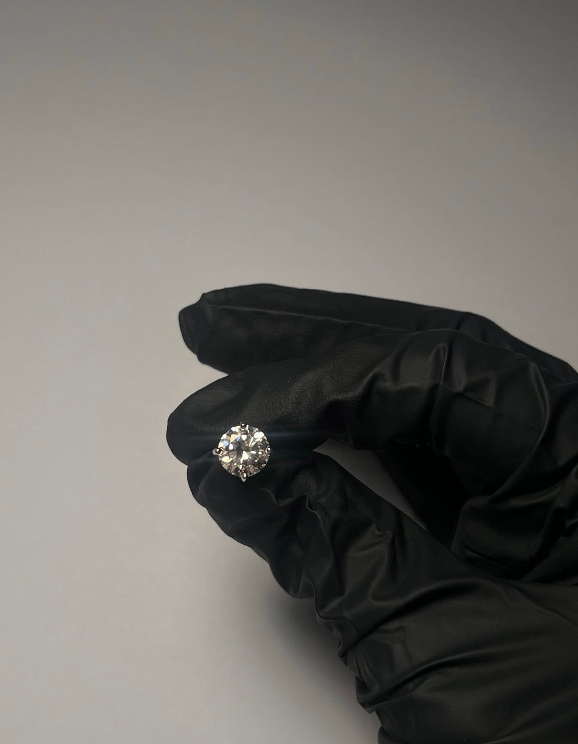 Men’s & Women’s 8mm Moissanite Stud Earrings – 925 Sterling Silver Sparkling Jewelry