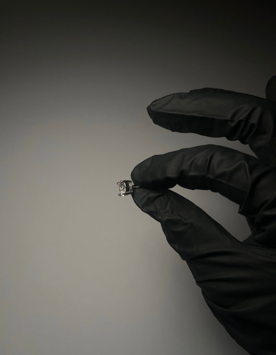 Men’s & Women’s 8mm Moissanite Stud Earrings – 925 Sterling Silver Sparkling Jewelry