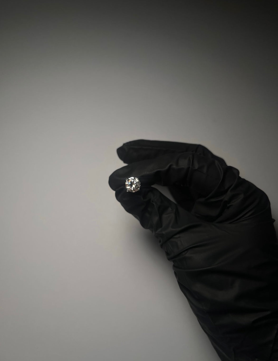 Men’s & Women’s 8mm Moissanite Stud Earrings – 925 Sterling Silver Sparkling Jewelry